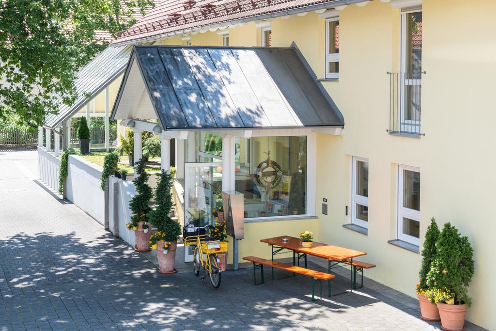 Hotel Beim Schrey Kirchheim bei Muenchen Bagian luar foto